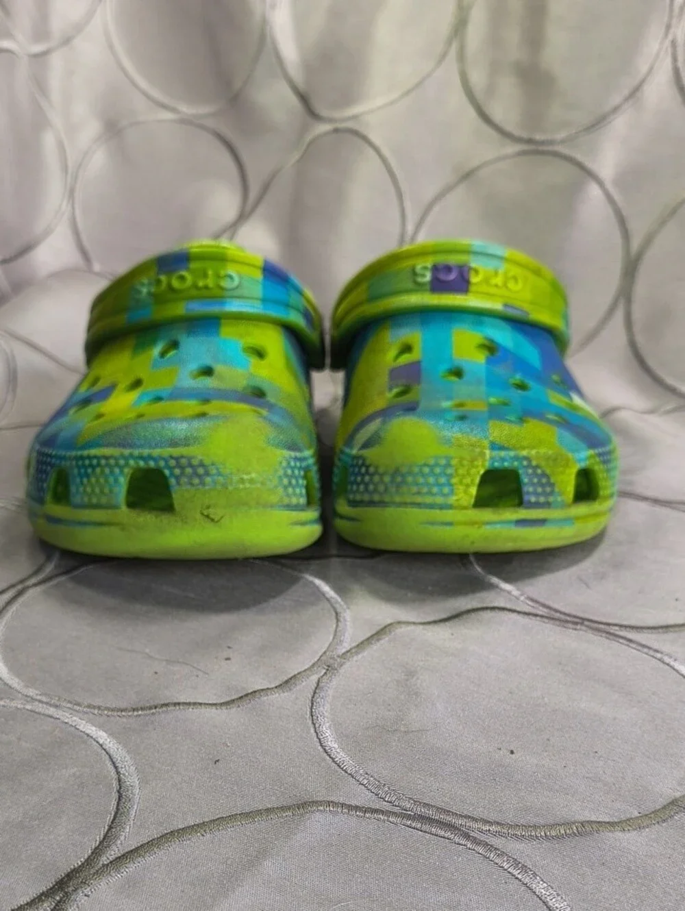 CROCS Kids Green and Blue Patterned Clogs with Heel Strap Size C13 AA